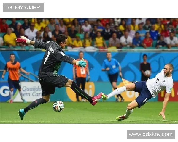 混子足球明星盘点那些在场上表现平平却依然备受关注的球员们 混子足球明星盘点那些在场上表现平平却依然备受关注的球员们