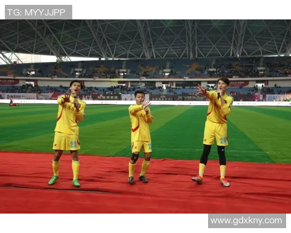 武汉足球明星中国行点燃热情助力青少年足球发展与交流